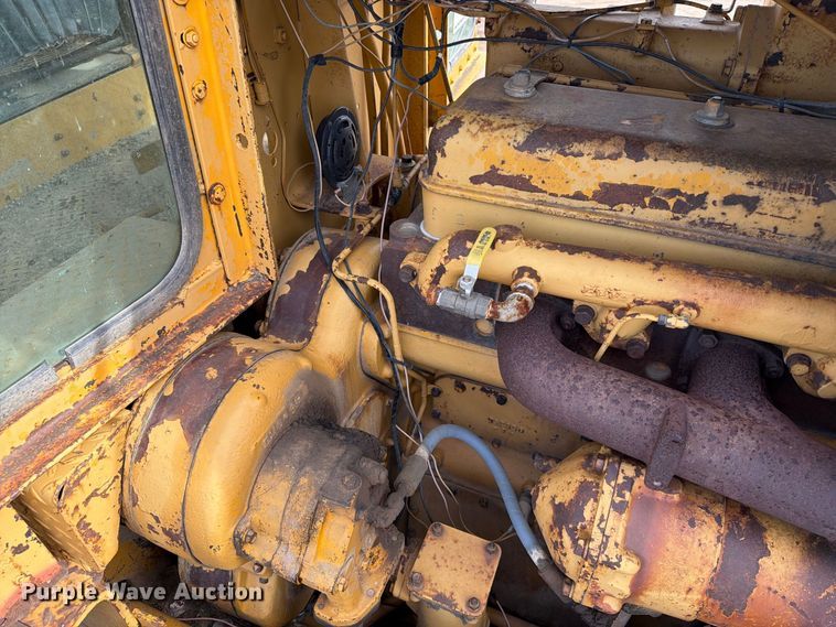 image for item EA0563 1971 Caterpillar D9G dozer