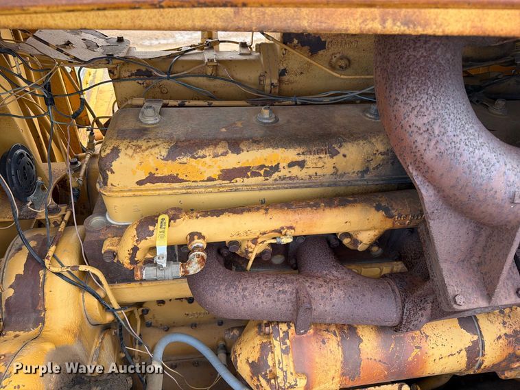 image for item EA0563 1971 Caterpillar D9G dozer