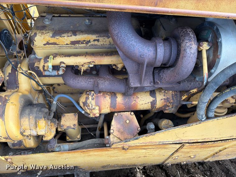 image for item EA0563 1971 Caterpillar D9G dozer