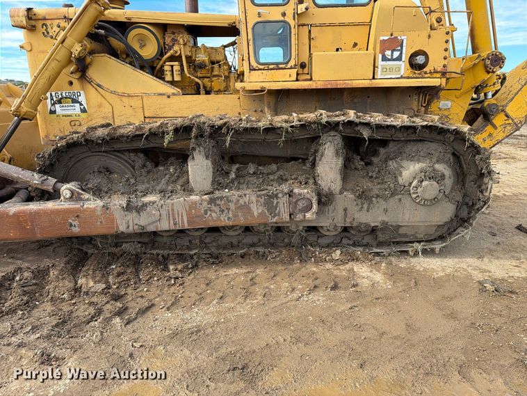 image for item EA0563 1971 Caterpillar D9G dozer