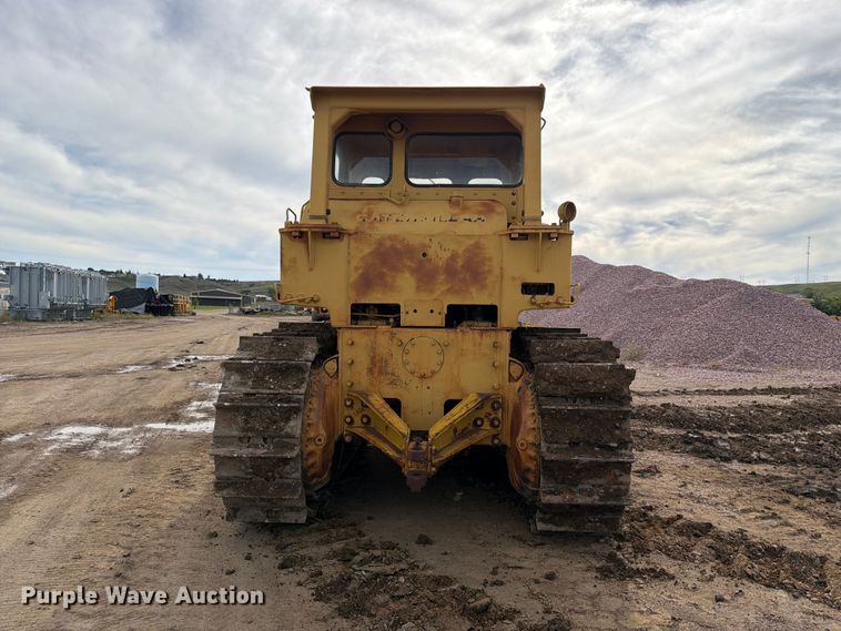 image for item EA0564 Caterpillar D9G dozer