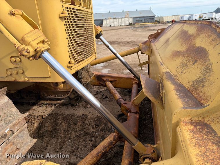 image for item EA0564 Caterpillar D9G dozer