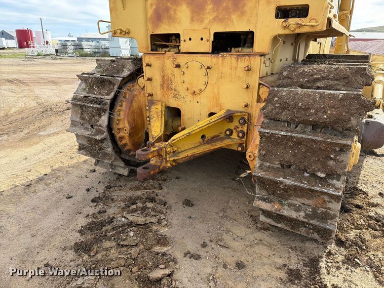 image for item EA0564 Caterpillar D9G dozer