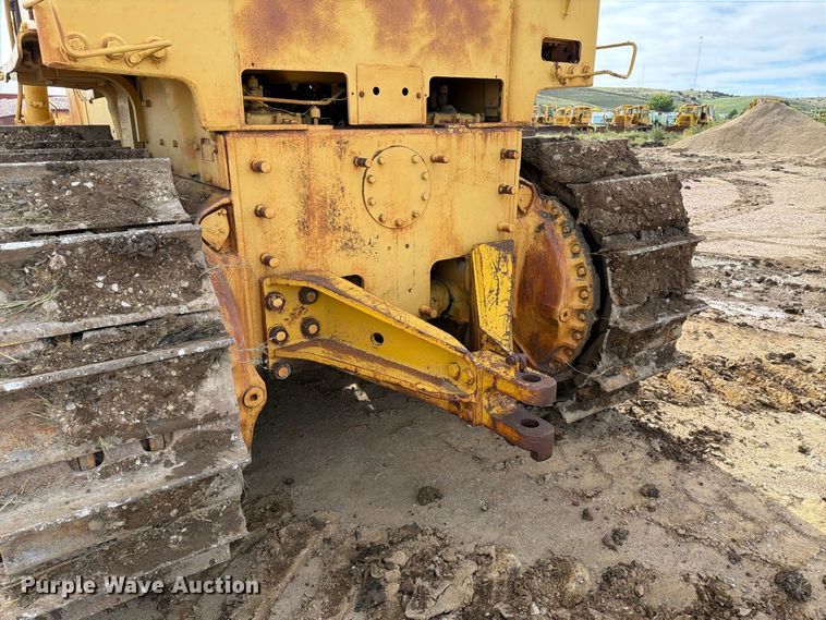 image for item EA0564 Caterpillar D9G dozer