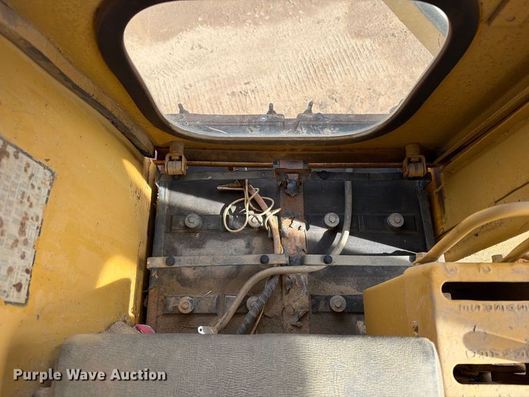 image for item EA0564 Caterpillar D9G dozer