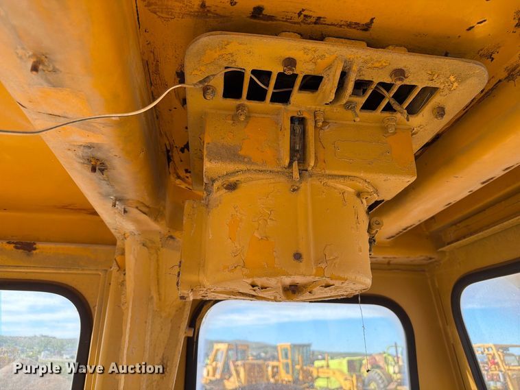 image for item EA0564 Caterpillar D9G dozer