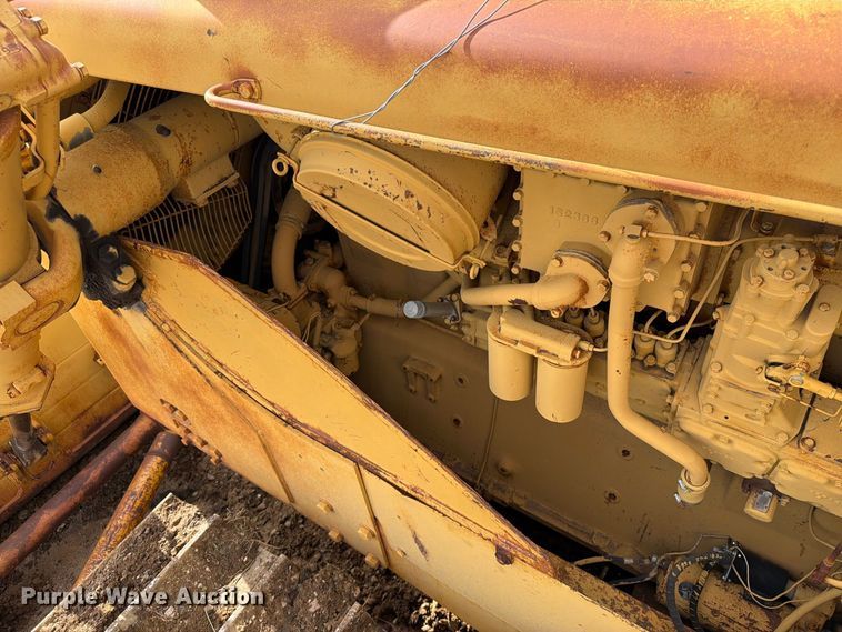 image for item EA0564 Caterpillar D9G dozer