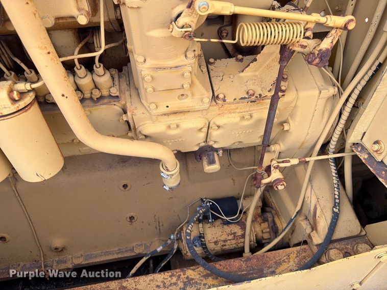 image for item EA0564 Caterpillar D9G dozer