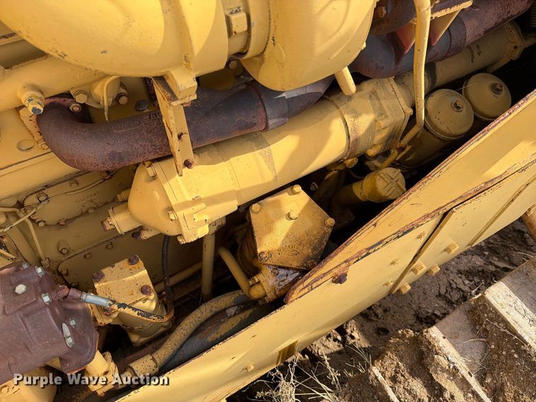 image for item EA0564 Caterpillar D9G dozer
