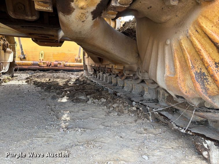image for item EA0564 Caterpillar D9G dozer
