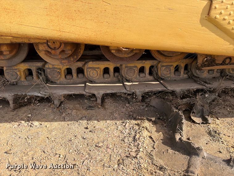 image for item EA0564 Caterpillar D9G dozer