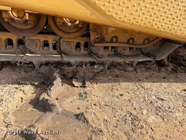 image for item EA0564 Caterpillar D9G dozer