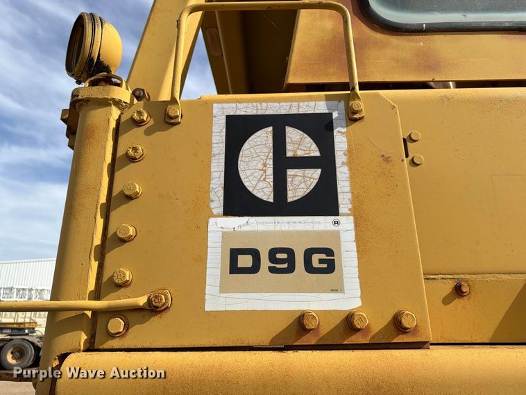 image for item EA0564 Caterpillar D9G dozer
