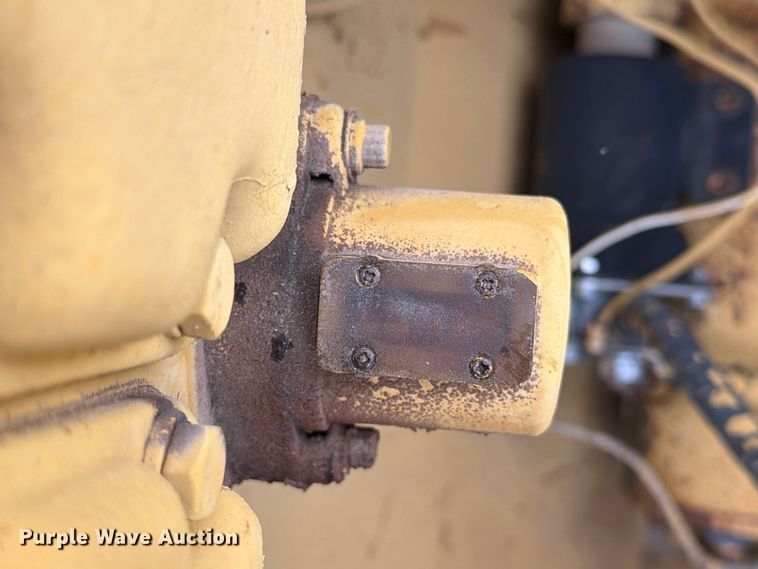 image for item EA0564 Caterpillar D9G dozer