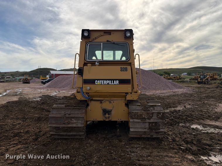 image for item EA0565 1984 Caterpillar D6D LGP dozer
