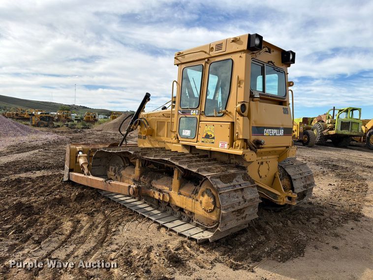 image for item EA0566 1983 Caterpillar D6D LGP dozer