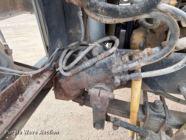 image for item EA0570 1985 Western Star 4900 water truck