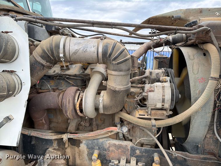 image for item EA0570 1985 Western Star 4900 water truck