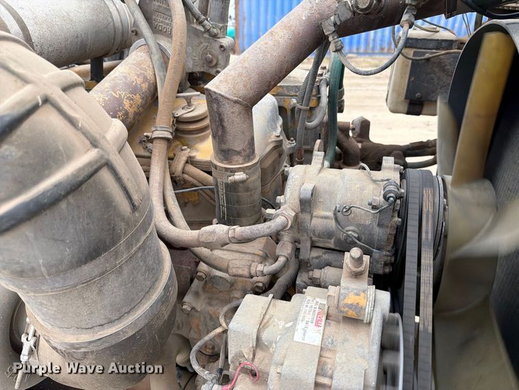 image for item EA0570 1985 Western Star 4900 water truck