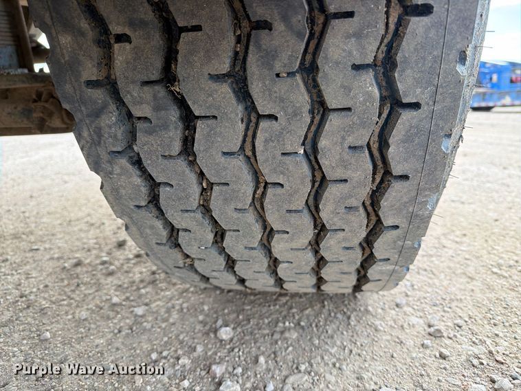 image for item EA0570 1985 Western Star 4900 water truck