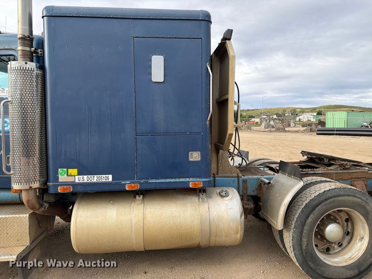 image for item EA0571 1981 Peterbilt 359 semi truck