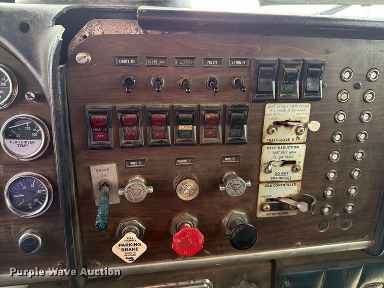 image for item EA0571 1981 Peterbilt 359 semi truck