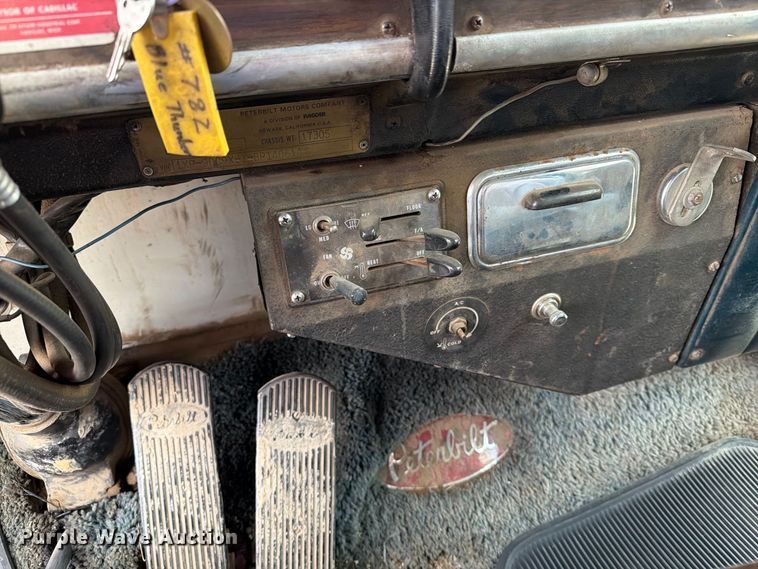 image for item EA0571 1981 Peterbilt 359 semi truck
