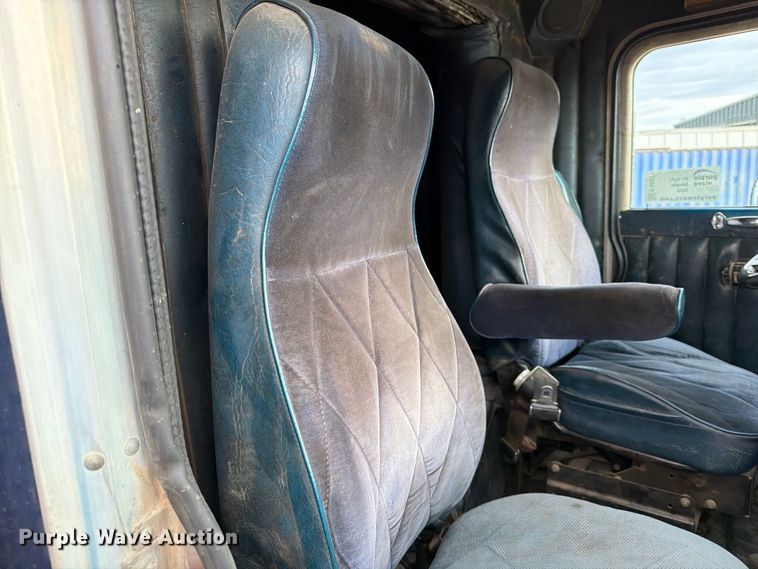 image for item EA0571 1981 Peterbilt 359 semi truck