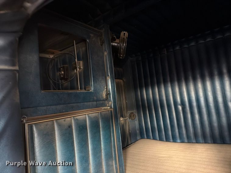 image for item EA0571 1981 Peterbilt 359 semi truck