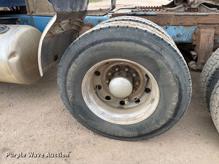 image for item EA0571 1981 Peterbilt 359 semi truck