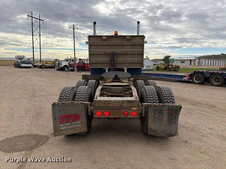 image for item EA0572 1978 Peterbilt 359 semi truck