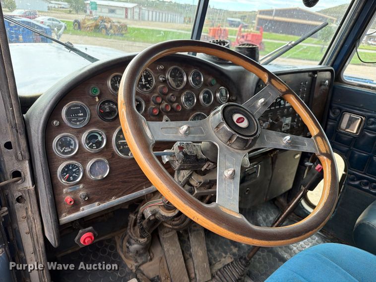 image for item EA0572 1978 Peterbilt 359 semi truck