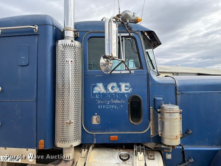image for item EA0572 1978 Peterbilt 359 semi truck
