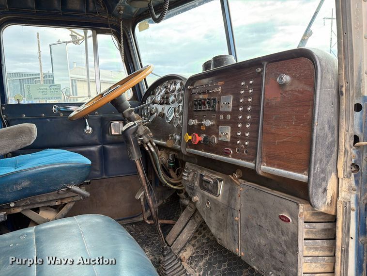 image for item EA0572 1978 Peterbilt 359 semi truck