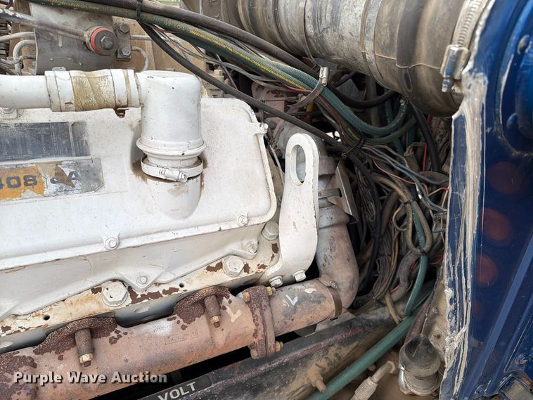 image for item EA0572 1978 Peterbilt 359 semi truck