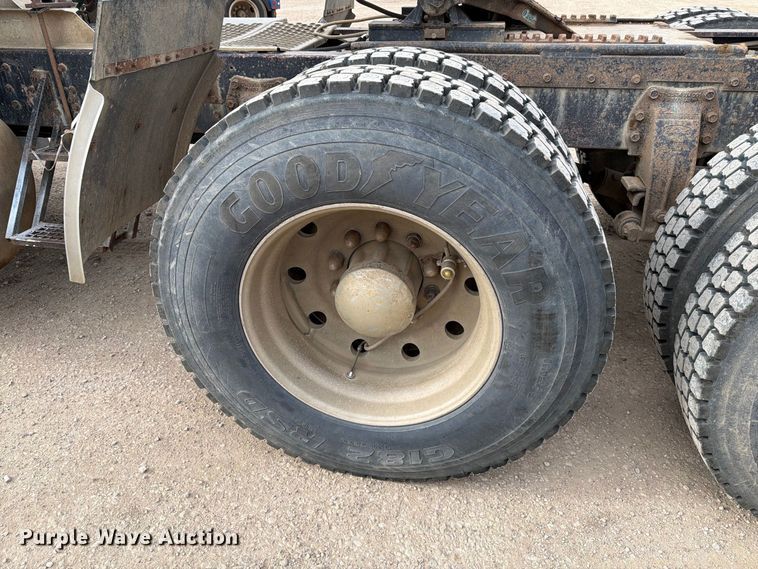 image for item EA0572 1978 Peterbilt 359 semi truck