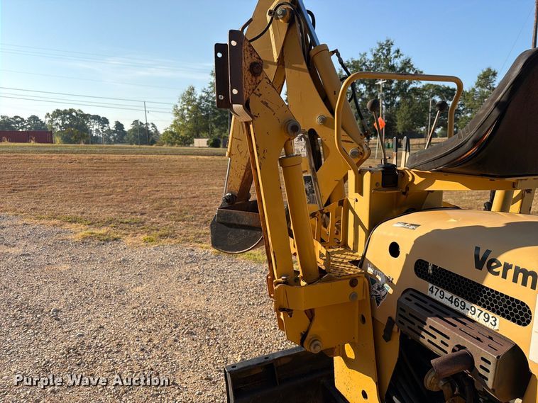 image for item EA7364 2003 Vermeer RT450 trencher