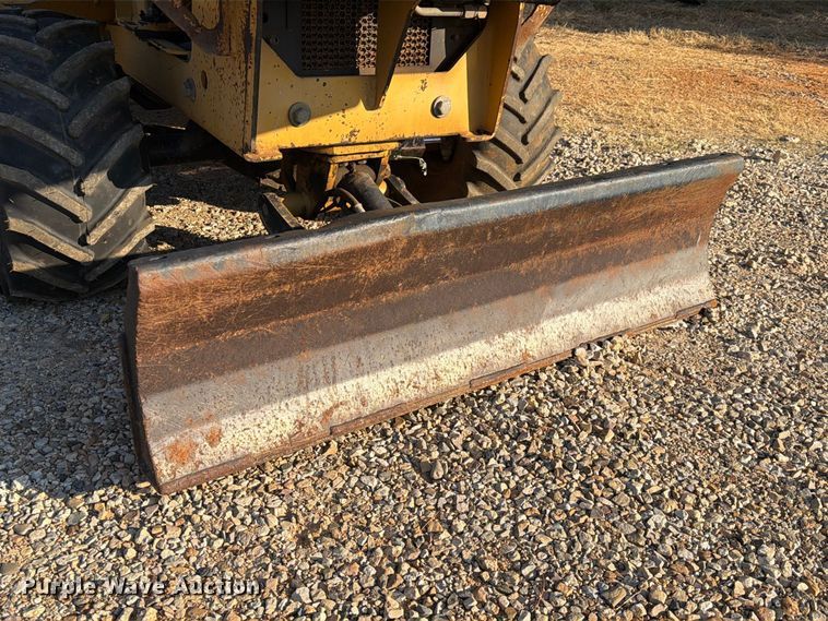 image for item EA7364 2003 Vermeer RT450 trencher