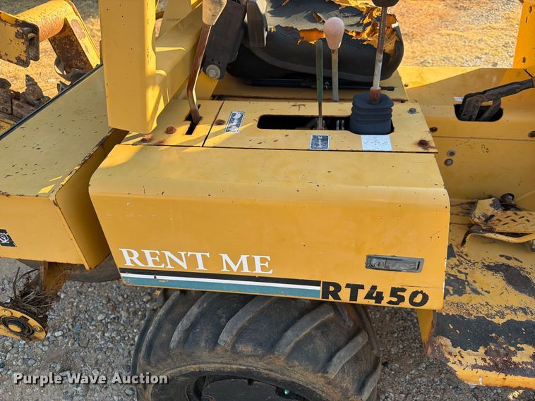 image for item EA7364 2003 Vermeer RT450 trencher