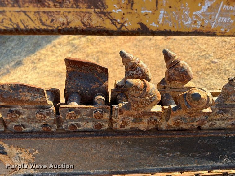 image for item EA7364 2003 Vermeer RT450 trencher