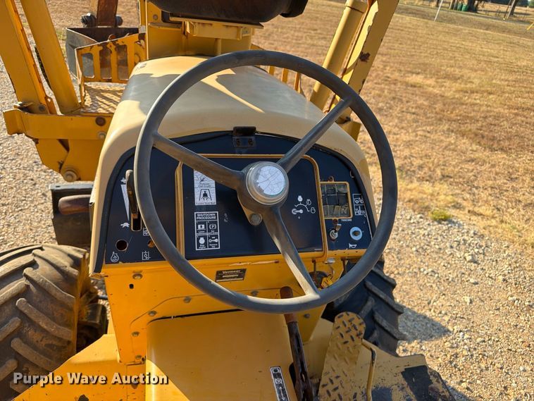 image for item EA7364 2003 Vermeer RT450 trencher