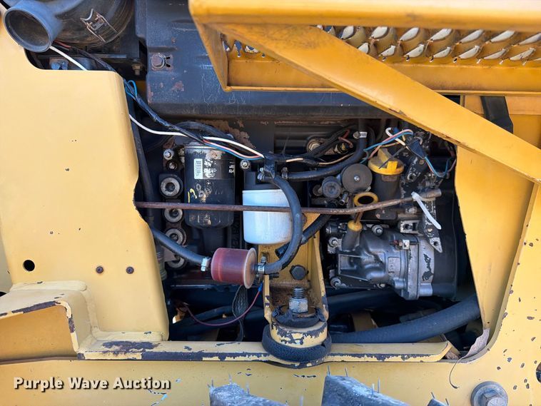 image for item EA7364 2003 Vermeer RT450 trencher