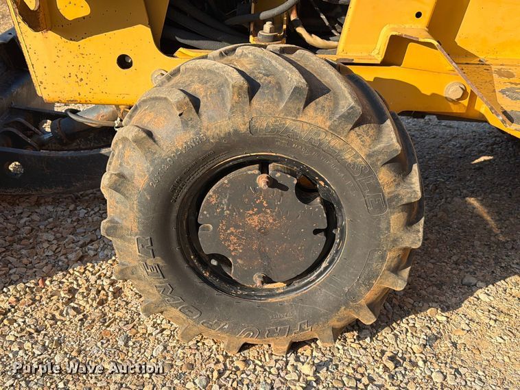 image for item EA7364 2003 Vermeer RT450 trencher
