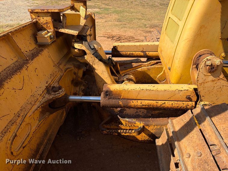 image for item EA7367 2008 Komatsu D51PX-22 dozer
