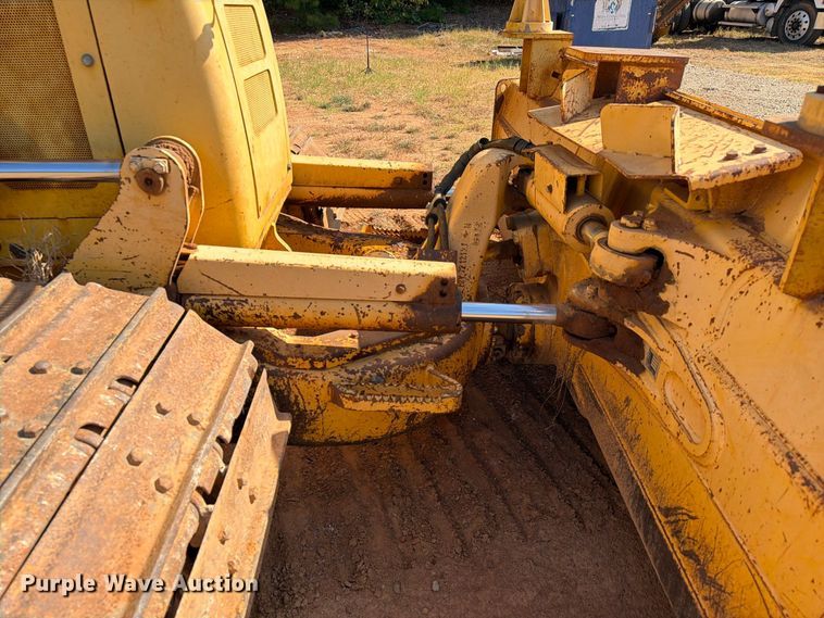 image for item EA7367 2008 Komatsu D51PX-22 dozer