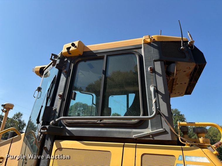 image for item EA7367 2008 Komatsu D51PX-22 dozer
