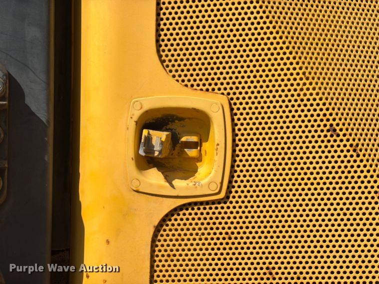 image for item EA7367 2008 Komatsu D51PX-22 dozer