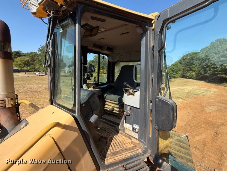 image for item EA7367 2008 Komatsu D51PX-22 dozer