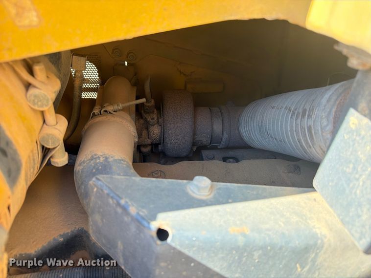 image for item EA7367 2008 Komatsu D51PX-22 dozer