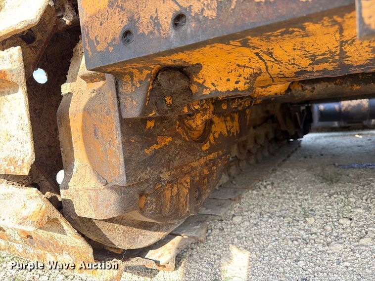 image for item EA7372 1995 Dressta TD-8H dozer